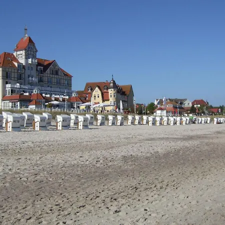 Apartment Luxury In With Huge Terrace And Garden Kuehlungsborn