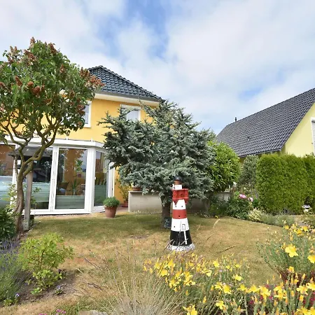 Luxury In With Huge Terrace And Garden Apartment *